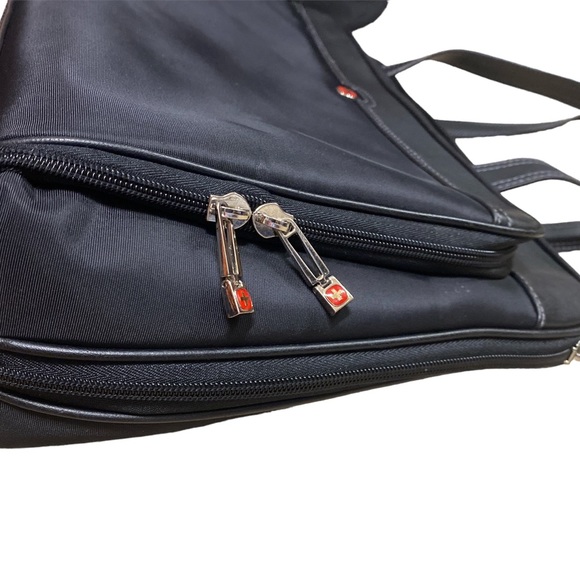 SwissGear Black Computer Bag - Picture 2 of 8